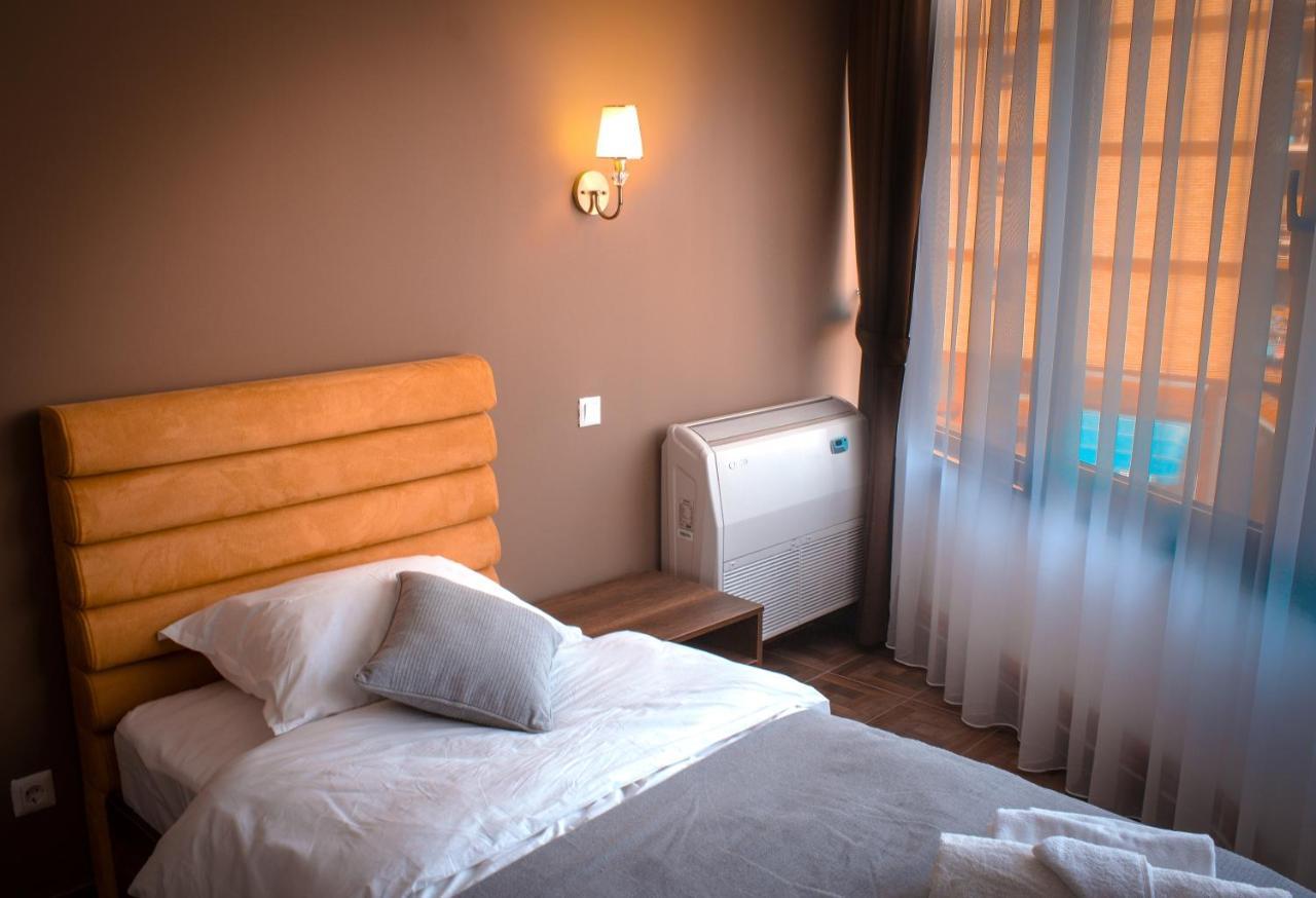 Hotel Denis Prizren Exterior foto